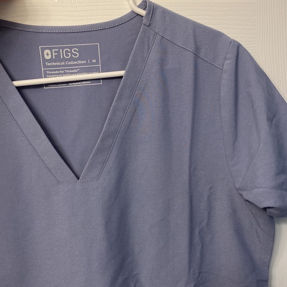 Figs Tops Womens Vapor Blue Space Dye Casma One Pocket Scrub Top